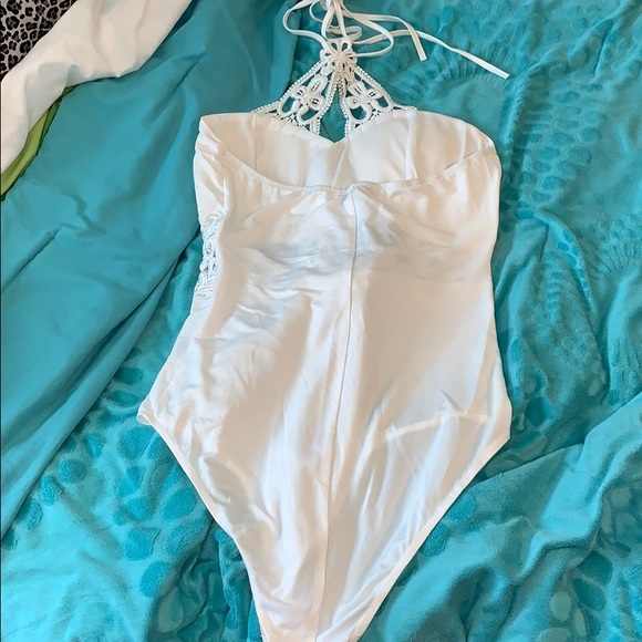 White Lacey body suit - Picture 3 of 5